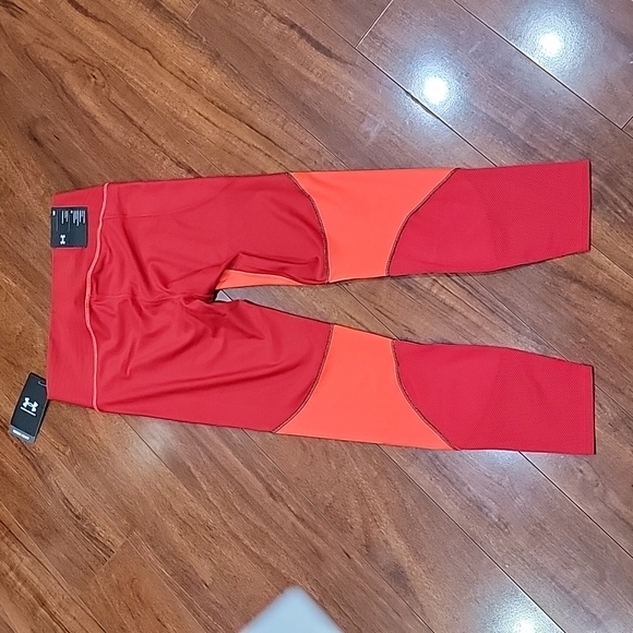NWT Under Armour ankle leggings - Picture 7 of 16